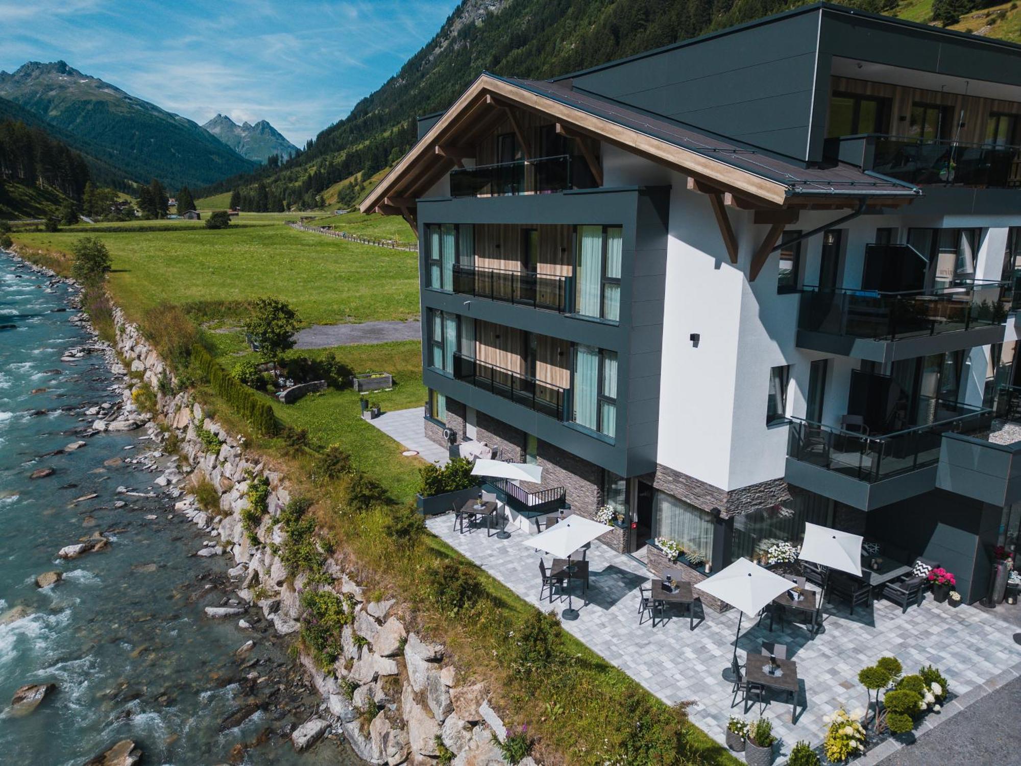 Hotel Modern Mountain Ischgl Esterno foto